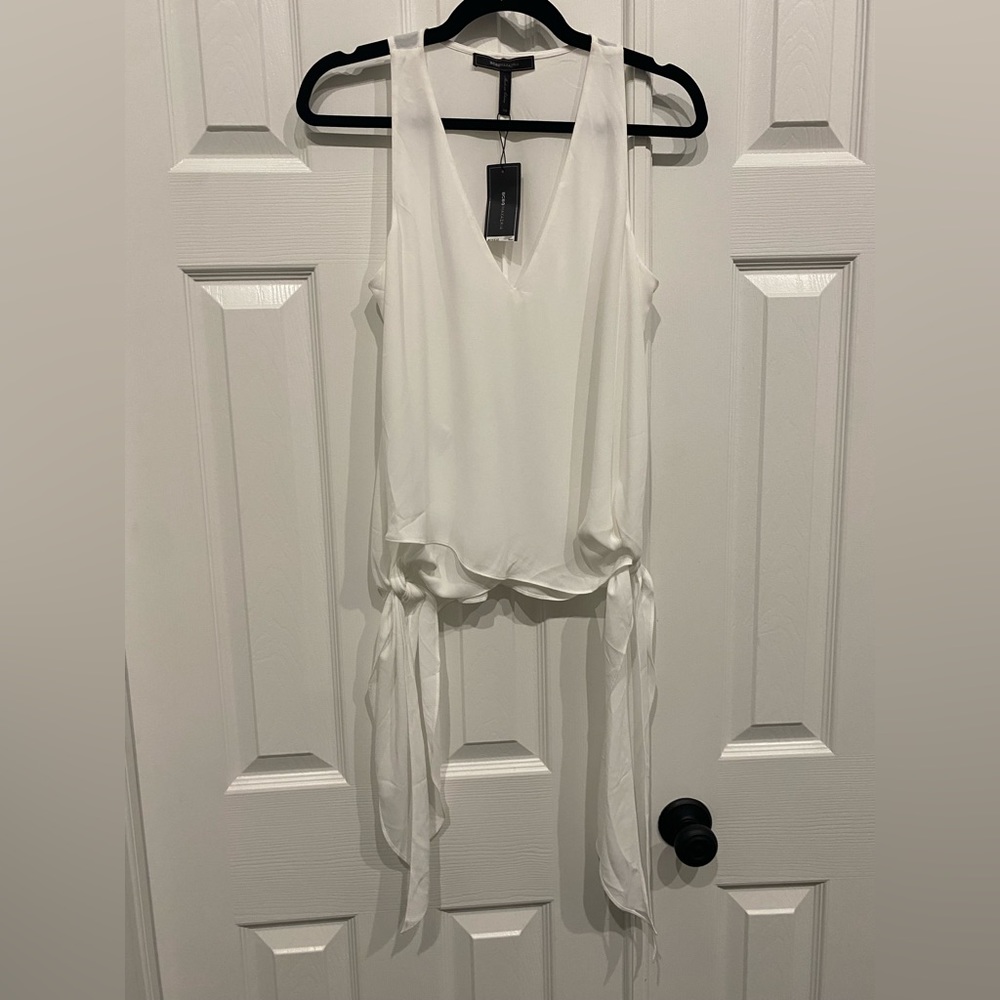 New! BCBGMAXAZRIA Carlie Handkerchief Hem Blouse Size XS white